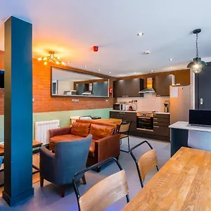 Hostel Code Pod - The Loft -, Edinburgh